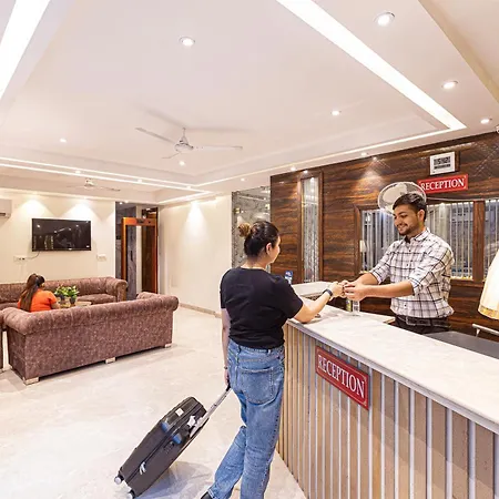 Hotel Emblem Suites Delhi Airport-3